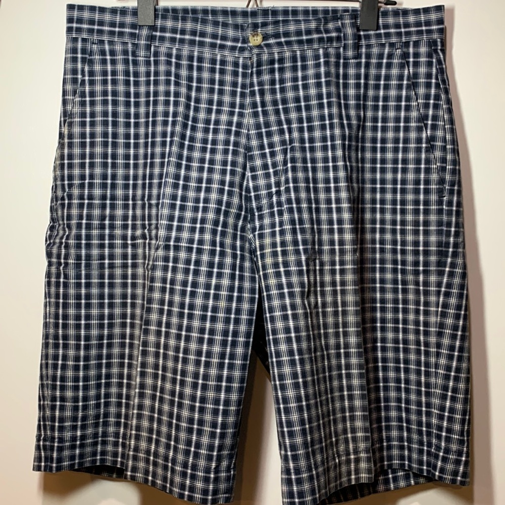 Ashworh Men’s Navy Plaid Golf Shorts Waist 34
